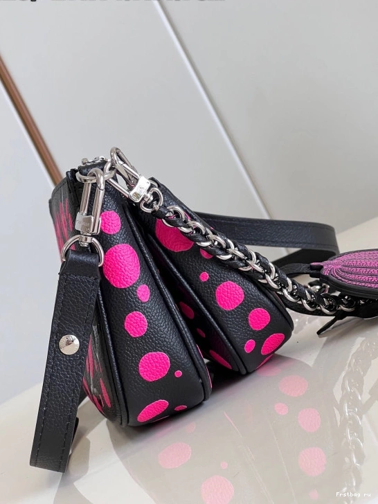 First bag ru LOUIS YK POCHETTE ACCESSOIRES X VUITTON Multi 0717